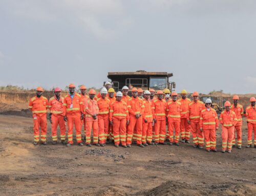 Transformation locale du manganèse : le ministre de l’Industrie en visite sur les sites de Comilog à Moanda